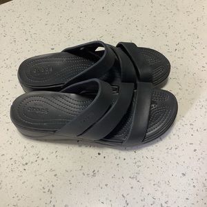 Crocs Sandals Monterey Strappy Wedge Shoe Slide Women's Size 9 Black